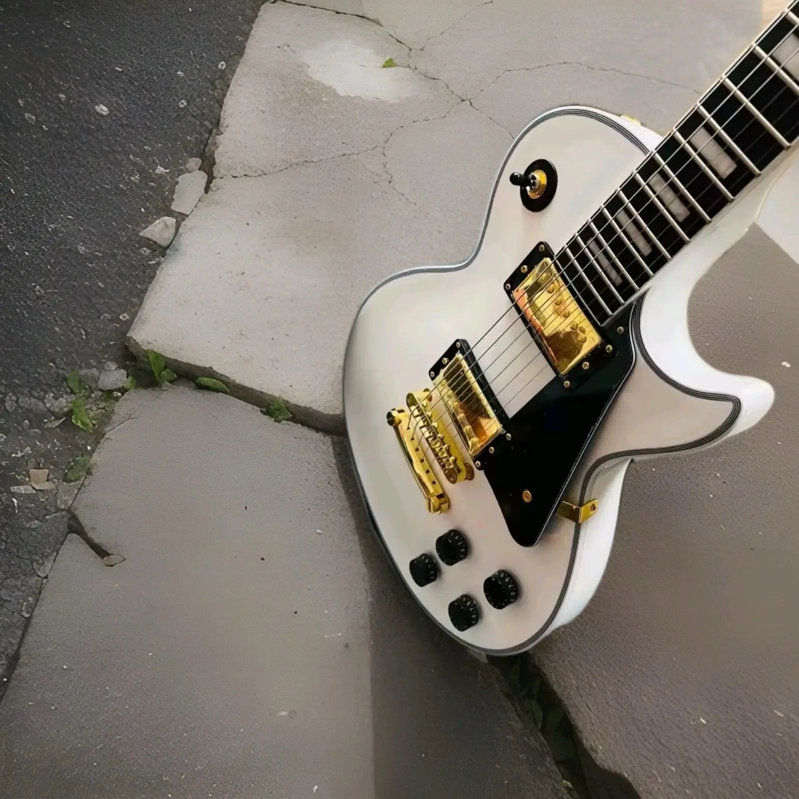 BadAss 6-String LP Style Electric Guitar - Artic White Finish, 22 Frets, Mahogany & Maple Construction, Includes Guitar Strap