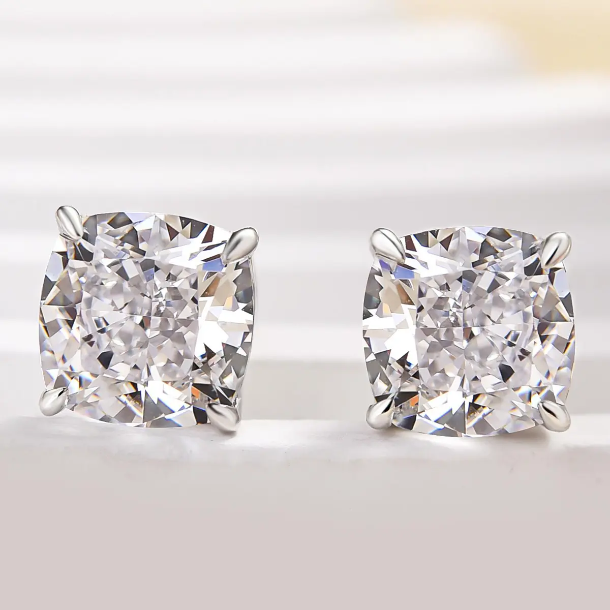 Effinny Women's 2-Piece 3.0ct Cushion Cut 5A Grade Cubic Zirconia Stud Earrings, Versatile Jewelry for Anniversary, Wedding