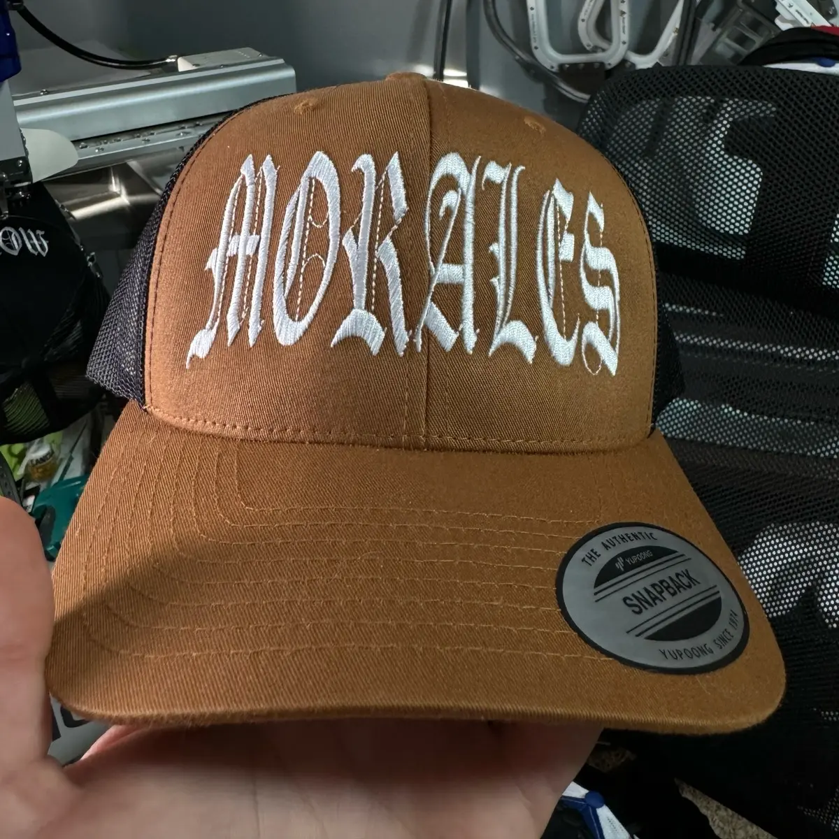 Gorra con nombre,apellido o frase / Personalized hat with your name or last name