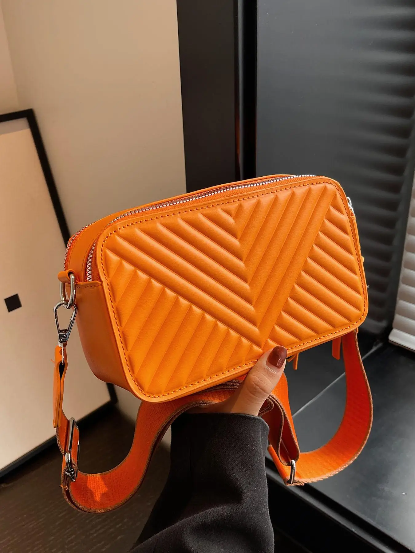 Women's Solid Color Quilted Crossbody Bag, Fashionable PU Leather Zipper Shoulder Bag for Daily Used, Trendy All-match Bag