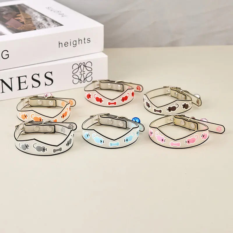Fluorescent Glowing Pet Collar, Soft Silicone Adjustable Neck Band, Protective Anti-loss Accessory for Puppy Kitten Night Travel Fluorescent Glowing Pet Collar, Soft Silicone Adjustable Neck Band, Protective Anti-loss Accessory for Puppy Kitten Night Travel