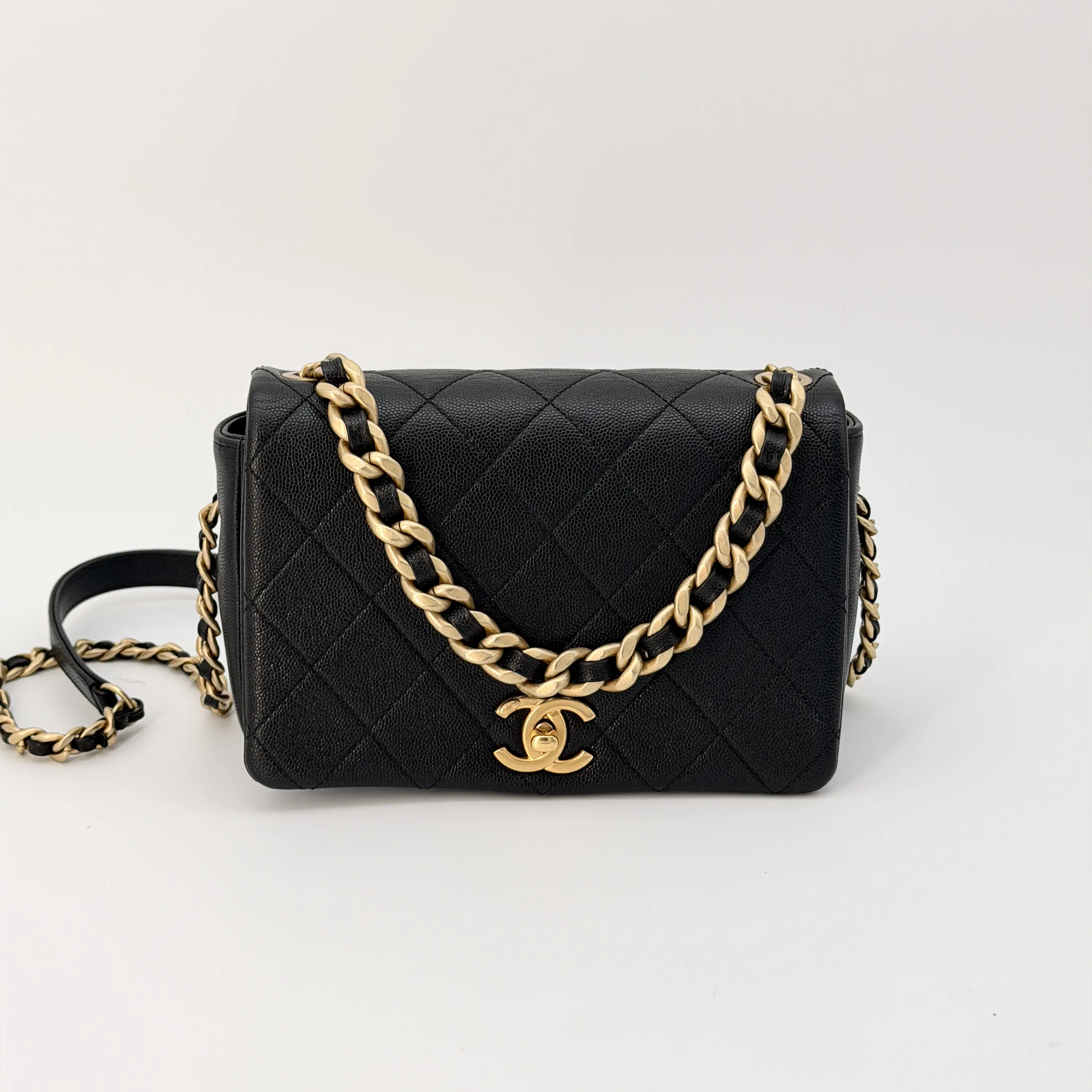 Pre-owned CHANEL caviar Crossbody Bags Black Flap Bag