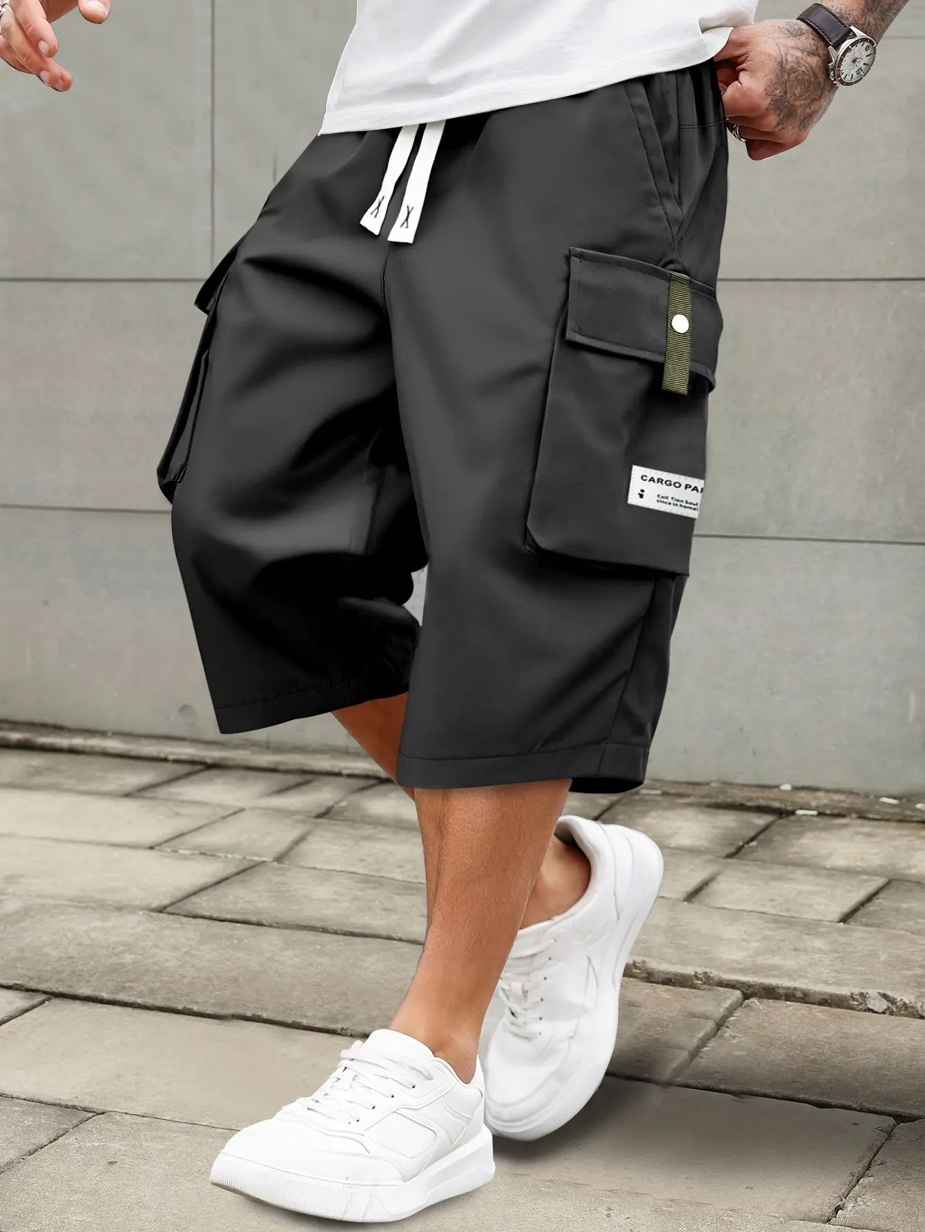 Casual 3-piece shorts set with pockets and drawstring, polyester fabric, lightweight and breathable, suitable for summer outdoor leisure and sportswear, multifunctional shorts, designed for teenagers