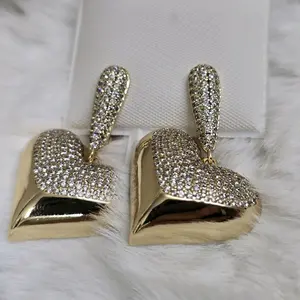 # 0211 Heart Earrings Adiamantado Oro Laminado 14k Alta Calidad Rhodium Plated with Sparkling Simulated Diamonds
