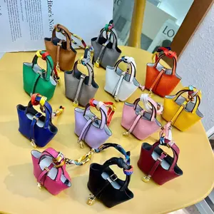 Cute Mini Bag Pendant for Headphones, Leather Bucket Bag Keychain, Creative Car Accessories & Trunk Decoration, Keychain for Bags