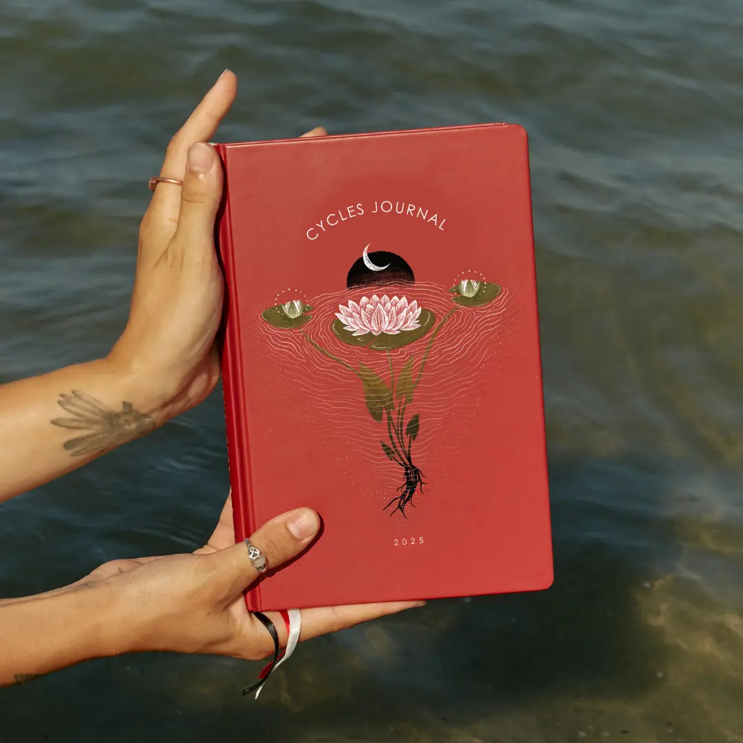 Cycles Journal® 2025: Moon & Menstrual Cycle Tracker Journal Planner Notebook Calendar