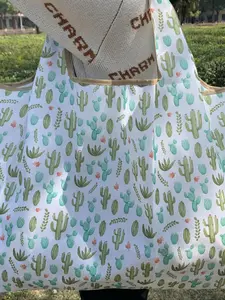 Women's Reusable Durable Cactus Pattern Tote Bag, Large Capacity High Load-bearing Waterproof Foldable Shoulder Bag for Outdoor Shopping, Reusable Shopping Bags