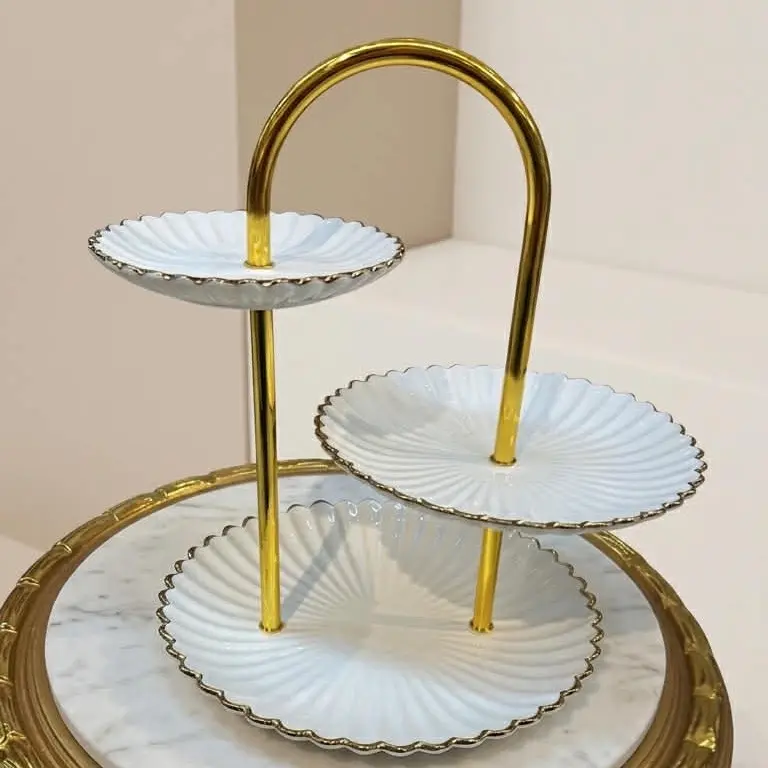 Cookie holder