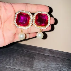 Oversized Studs - Bold Statement Earrings for Casual & Formal Events - Stylish & Easy to Wear - Perfect Gift for Fashion Enthusiasts