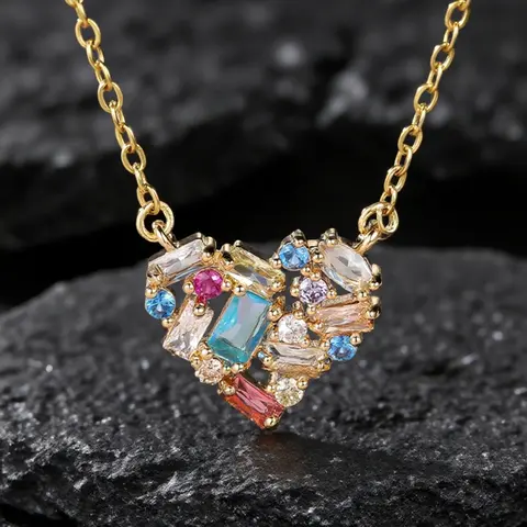 Elegant Heart Shaped Necklace for Women, Jewelry Necklace, Cubic Zirconia Heart Statement Necklace Pendant, Pendant with Zirconia, Perfect Gift for Weddings, Anniversaries, Birthdays