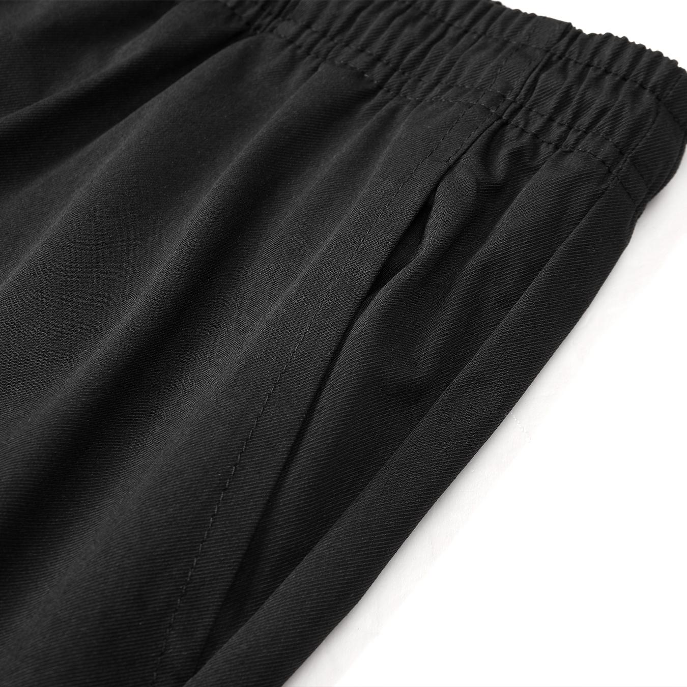 Men’s slim-fit cargo joggers, quick-dry athletic pants with drawstring and zippered pockets, lightweight workout trousers for gym and everyday wear