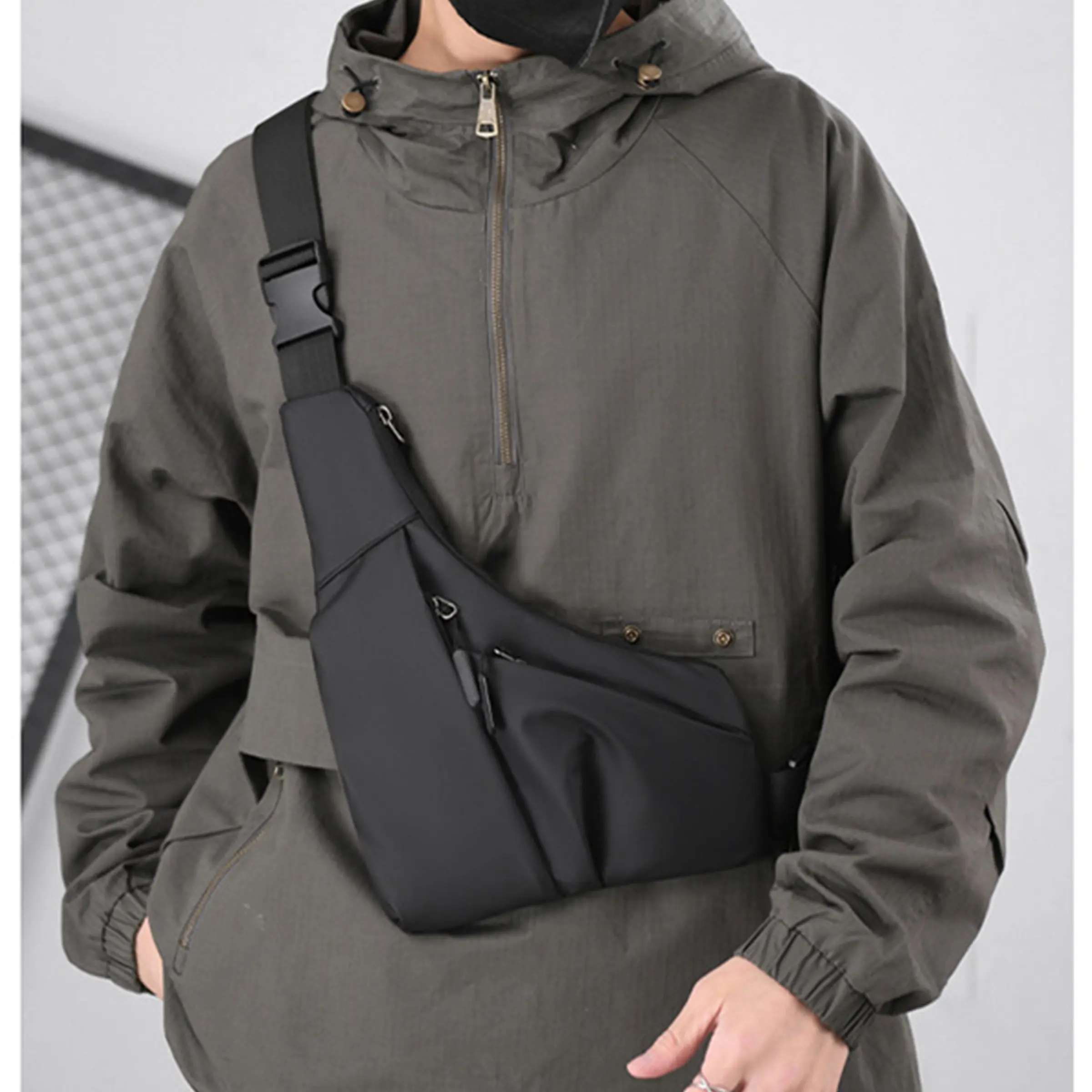 Anti-Theft Body Bag Triangle Crossbody Chest Pack, Casual Waist Bag Crossbody Fanny Pack Leather Men's Shoulder Bag, Small Capacity Phone Wallet Commuter Single Strap, Versatile Bag, Casual Belt Bag, Crossbody Belt Bags