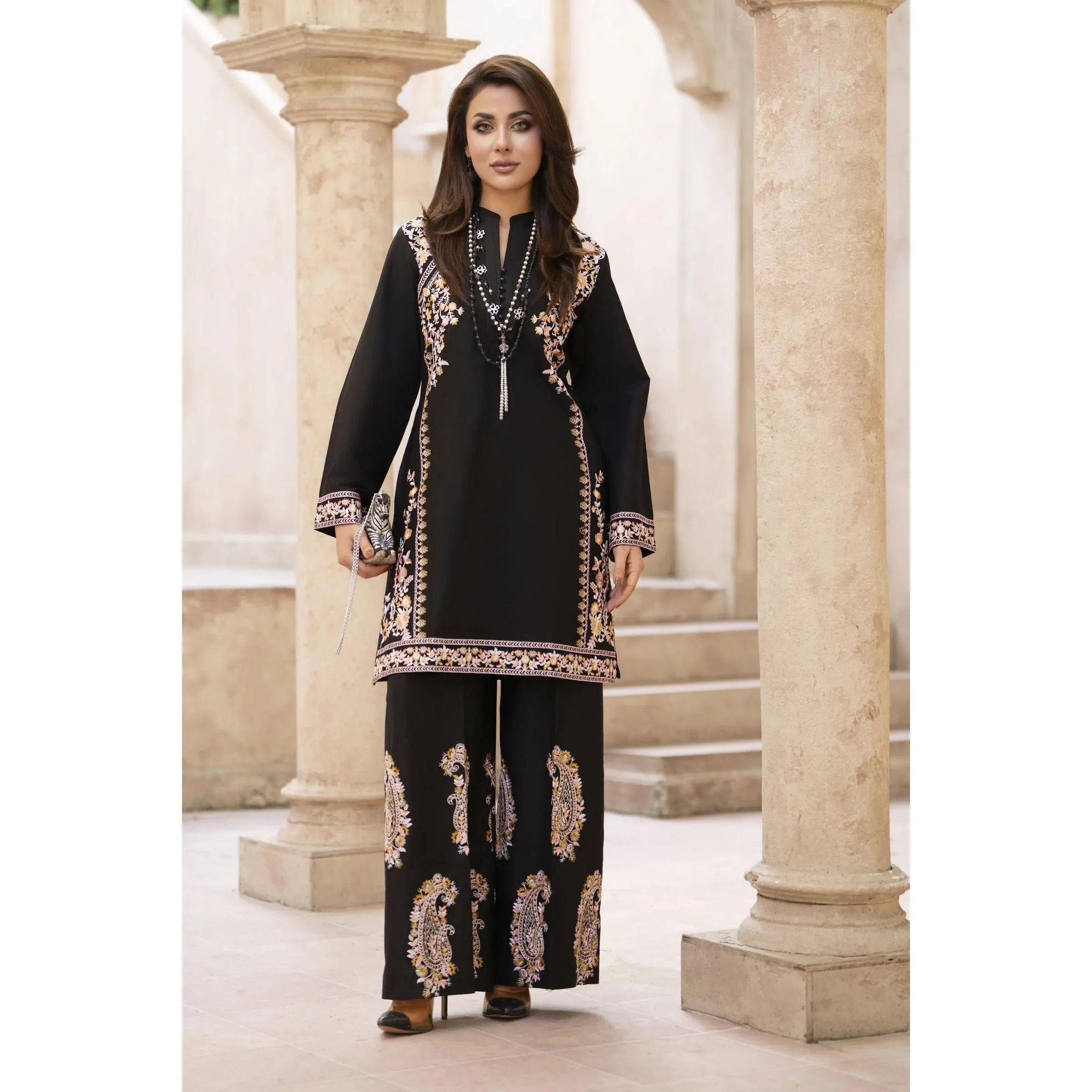 Zaiwa 2pc Black Cotton Embroidered Suit – Sway13