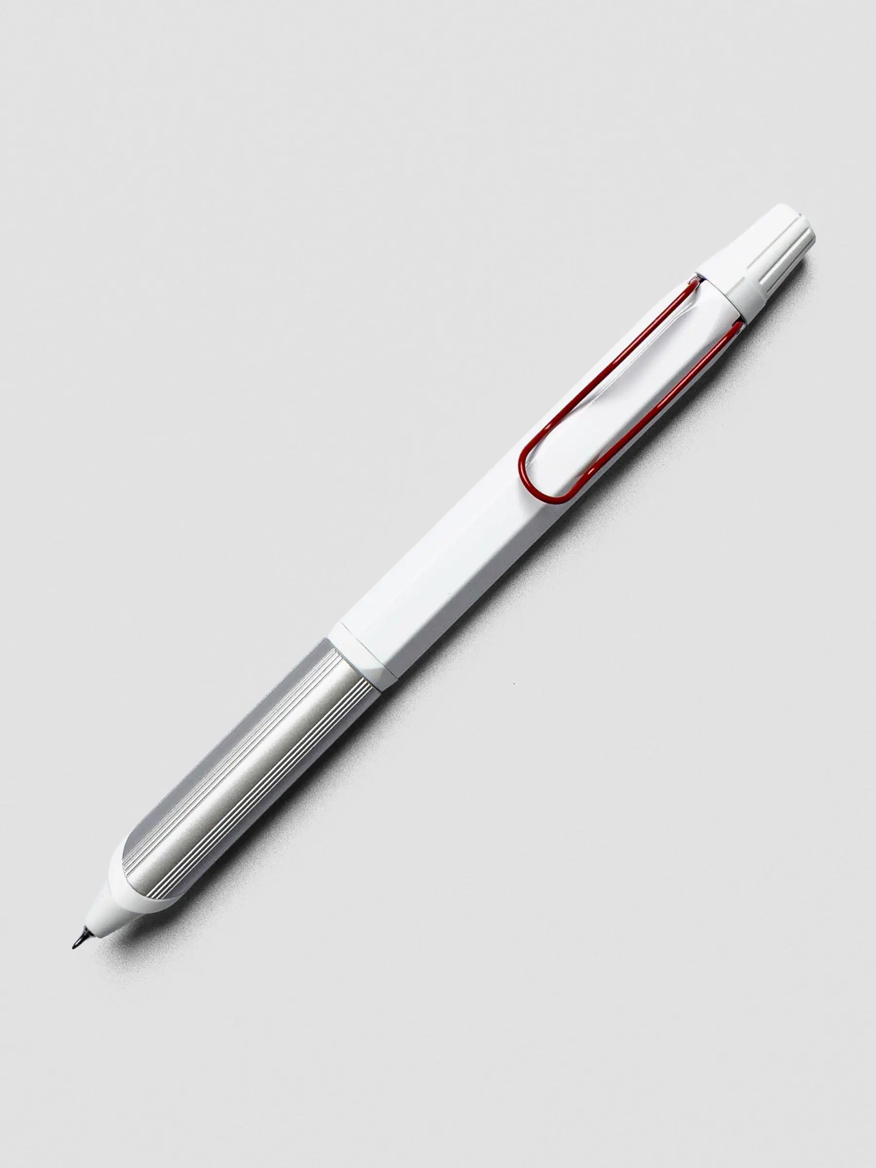 Uni-ball Jetstream Edge 3 Color Ballpoint Multi Pen Uni-ball Jetstream Edge 3 Color Ballpoint Multi Pen