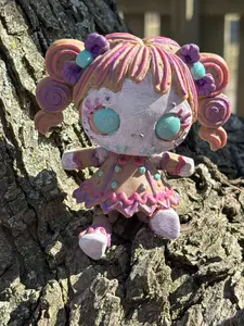 3d printed hand painted gingerbread creepy dolls