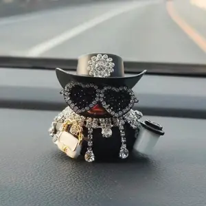 Diamond Rubber Duck Car Decoration, Fashion Shiny Small Duck Dashboard Ornament, Funny Office Gift, Cool Car Accessories, Car Interior Decoration