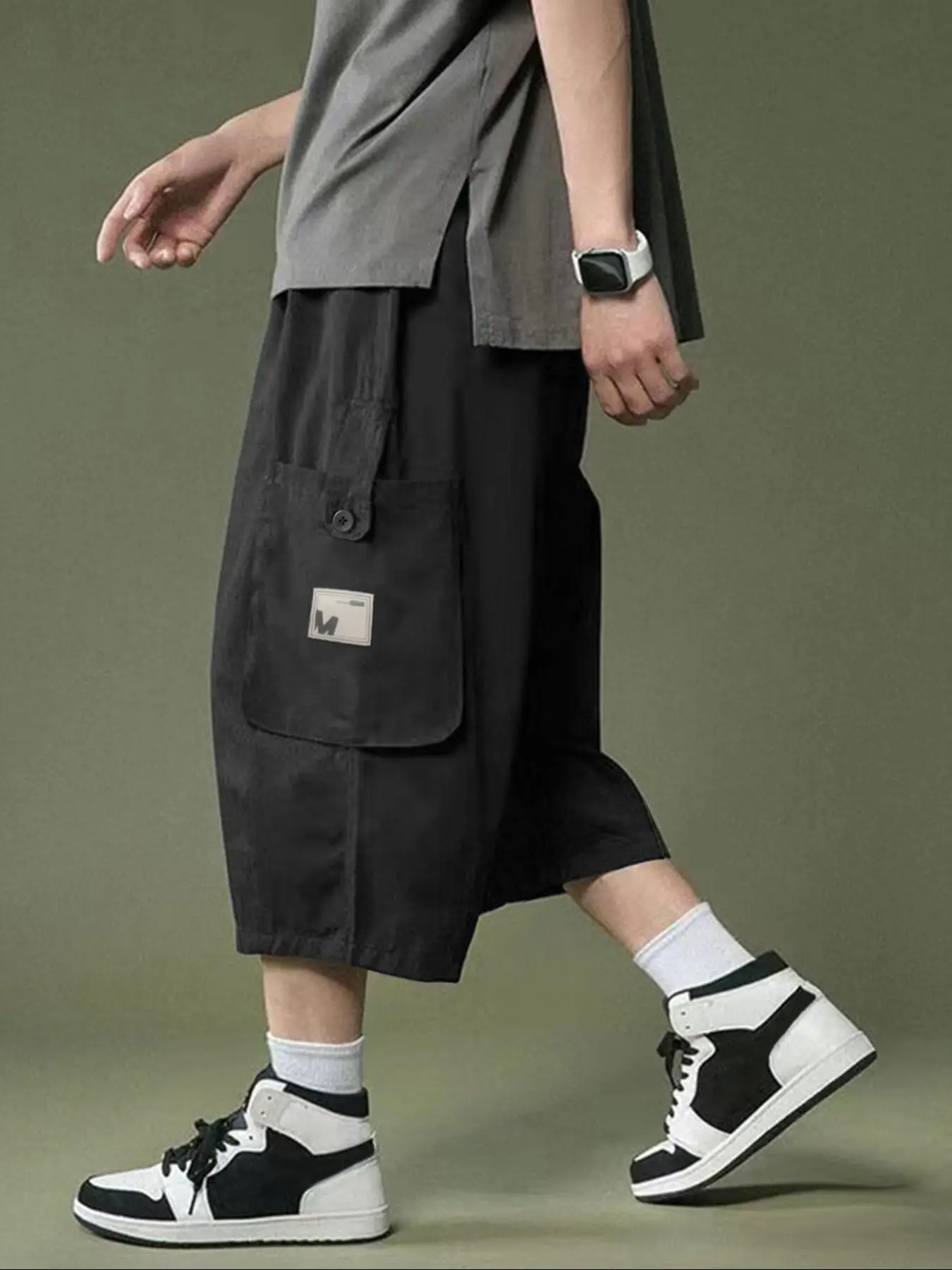 Men's Loose Letter Patched Flap Pocket Drawstring Wide Leg Cargo Capris Pants, Summer Outfits, Casual Street Elastic Waist Trousers for Daily Wear, Me