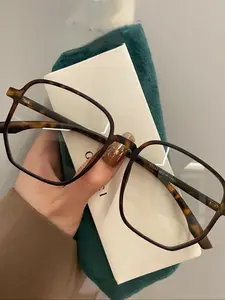 Unisex Fashion Square Large Frame Tortoiseshell Glasses, Versatile Plain Face Eyewear for Daily, Suitable for Men and Women