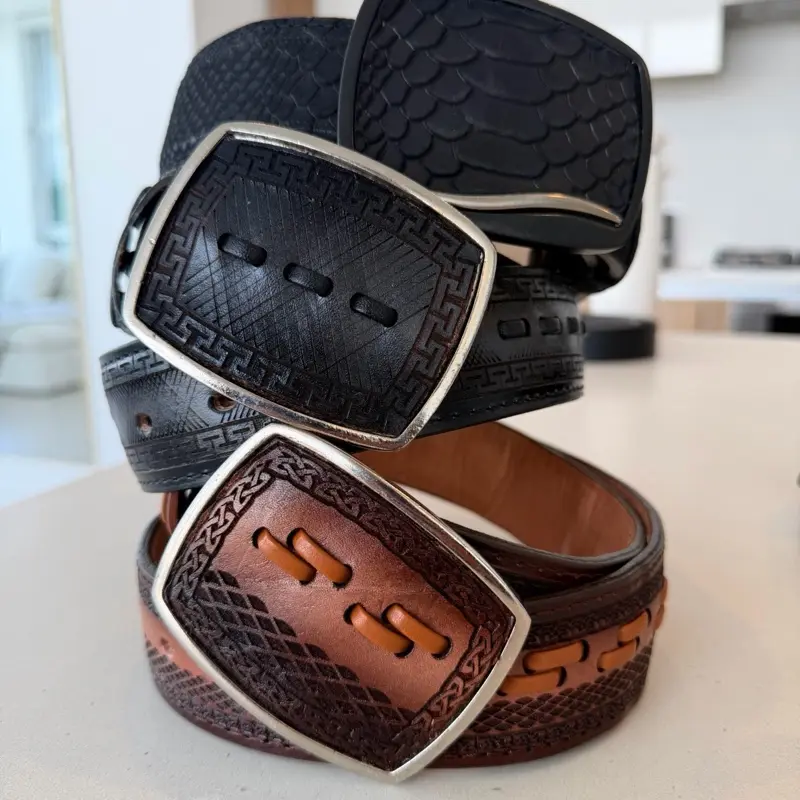 WESTERN ENGRAVED LEATHER BELT (SIZE UP)