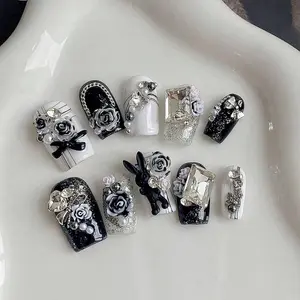 10-Piece Press-On Short Square Nails, Four-Season Nail Art, & Jumping Design, Three-Dimensional Water Diamond Pattern