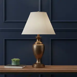 HomeRoots 654740 9.63 x 17 x 17 in. Off White Linen Plain Empire Lamp Shade