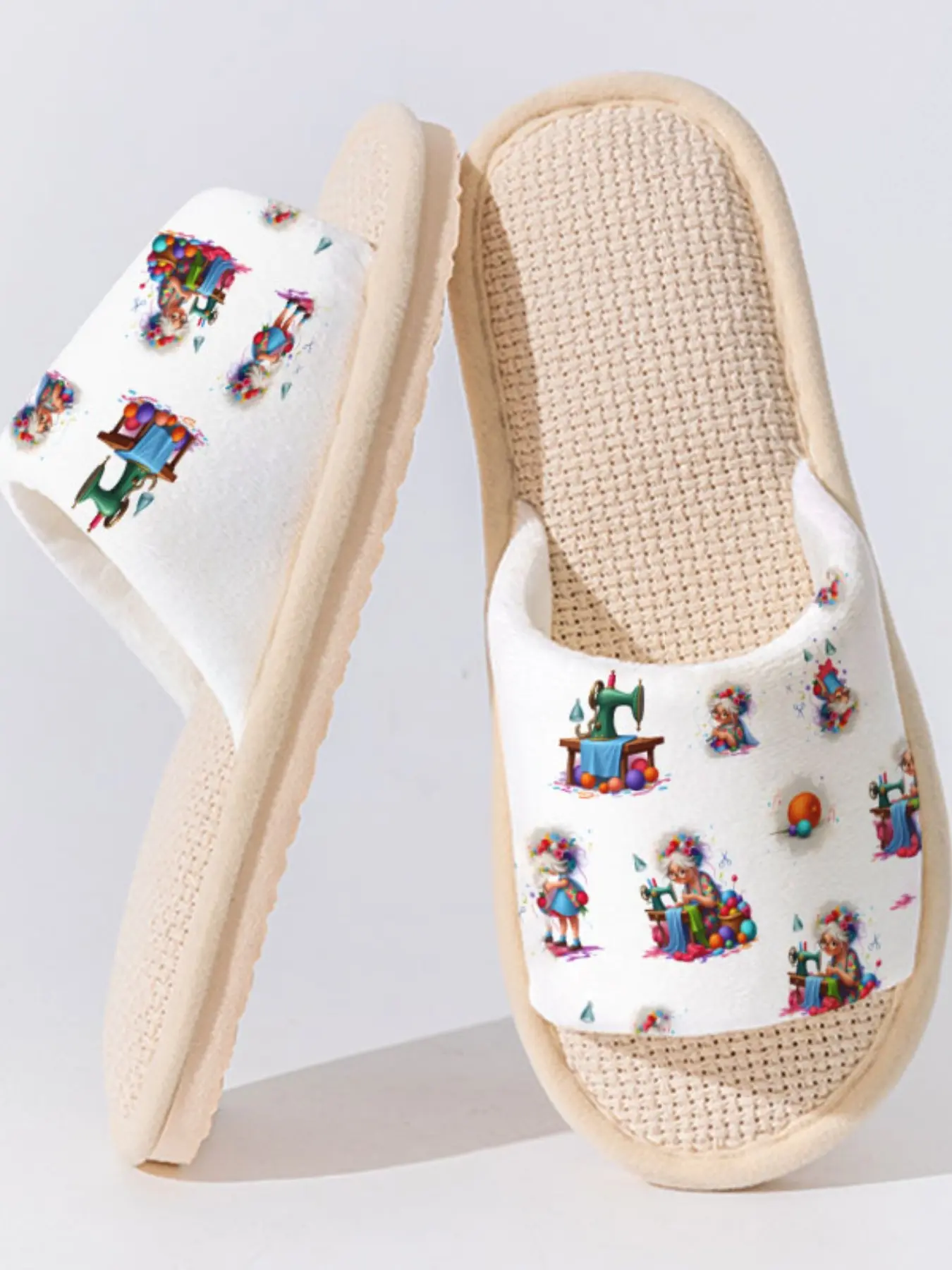 Sewing Machine Gnome Playful Linen Slippers, 1 Pair, Non-slip Lightweight Breathable Cozy Home Shoes for Daily & Guest Use