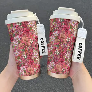18.92Oz Red Floral Insulated Coffee Mug with Straw and Lid - Convenient Rope Handle Travel Mug for Hot and Cold Drinks, Valentine's Day Gift, Outdoor, Office, Sports Essential, Coffee Travel Mug, Outdoor Drinkware, Fashion Drinkware
