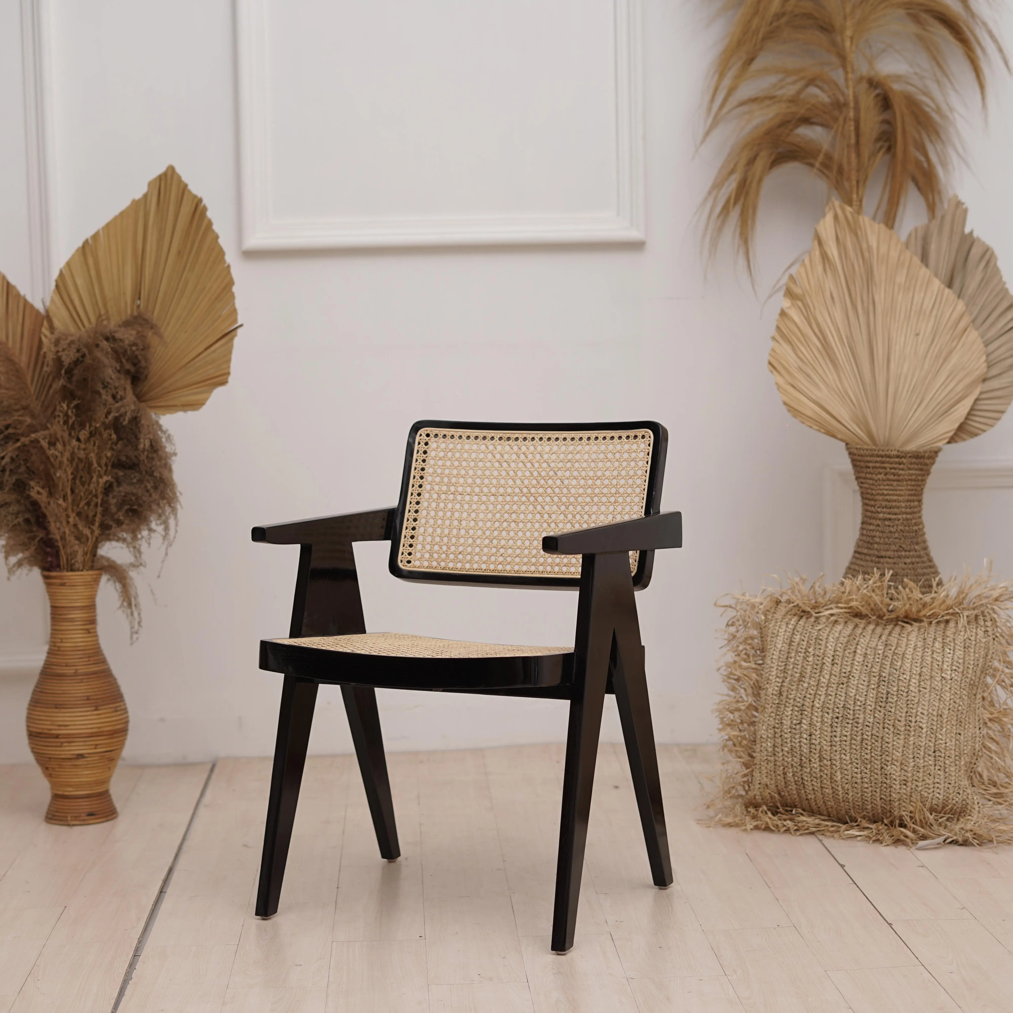 Black Rattan Dining Chairs , Accent Wicker Dining Chair with Cane Back, Mid Century Modern Rattan Armchair Comfy Side Chair for Kitchen/Dining Room/Living Room