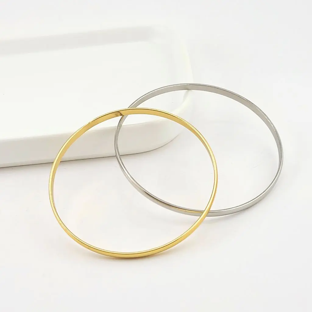 FWJ Minimalist Gold-Plated Stainless Steel Bracelet for Couples, 3mm Modern Sleek Band, Available in 2.25 & 2.75 Inch Sizes, Elegant Minimalist Bangle, 3Mm Width, Matching Couple Bracelets, Gold Aesthetic, 2.3/4" Large, Couples Set