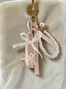 Handmade ballet shoe phone chain, ballet-style accessory mini satin shoe keychain, pink bead pendant ballet shoe keychain - can be freely combined and disassembled, fashionable accessory, personalized gift for family and friends