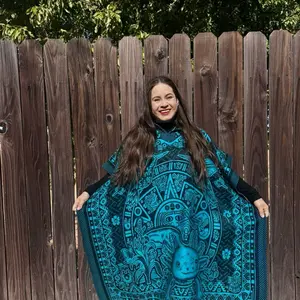Mexica Poncho. Elegant Poncho. Traditional Floral Poncho. Winter Shawl. Mexican Gabán. Poncho. Colorful Poncho. Azteca poncho.