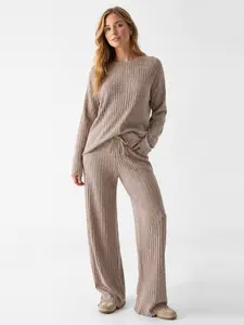 U2SKIIN women’s casual solid-color round-neck long-sleeve top and wide-leg pants; casual striped long-sleeve pants set; casual loungewear; comfortable, loose two-piece set; sizes S–4XL; basic spring and autumn outfit for women