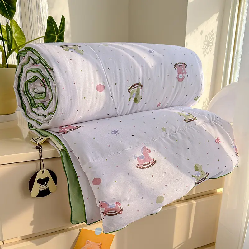 Polka-dot and pony print summer lightweight blanket—an ultra-soft, skin-friendly air-conditioning blanket and summer cooling blanket, perfect for use in summer bedrooms, offices, on beds, in living rooms, and for home relaxation, Soft Blankets