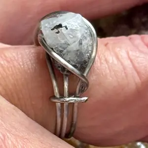 Natural Quartz Crystal Ring with Unique Silver Band Design for Everyday Wear Elegant and Durable Jewelry