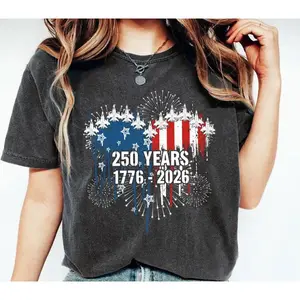 Women's USA 250th Anniversary 1776-2026 Fighter Jet Graphic Tee, Vintage Wash Patriotic Shirt for 4th of July, Beach Streetwear Cargo Style Aviation Freedom Top