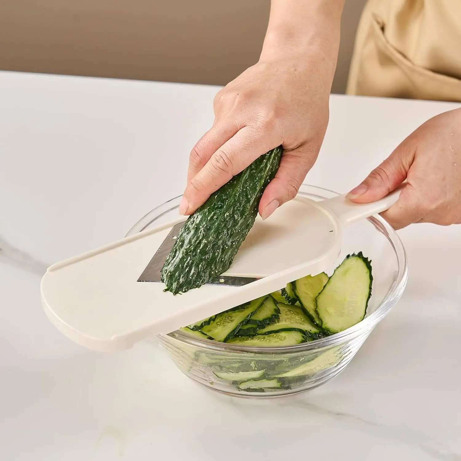 Handheld Vegetable Cabbage Slicer with Cleaning Brush, Stainless Steel Blade Manual Vegetable Shredder, Portable Multifunctional Kitchen Cutter Gadget for Cabbage, Onion, Fruits and Home Cooking Prep