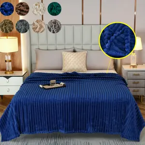 Super Soft Plush Blanket, Soft Fluffy Blanket, 3.3cm Striped Warm Throw Blanket for Living Room & Bedroom, Gift and Decorative