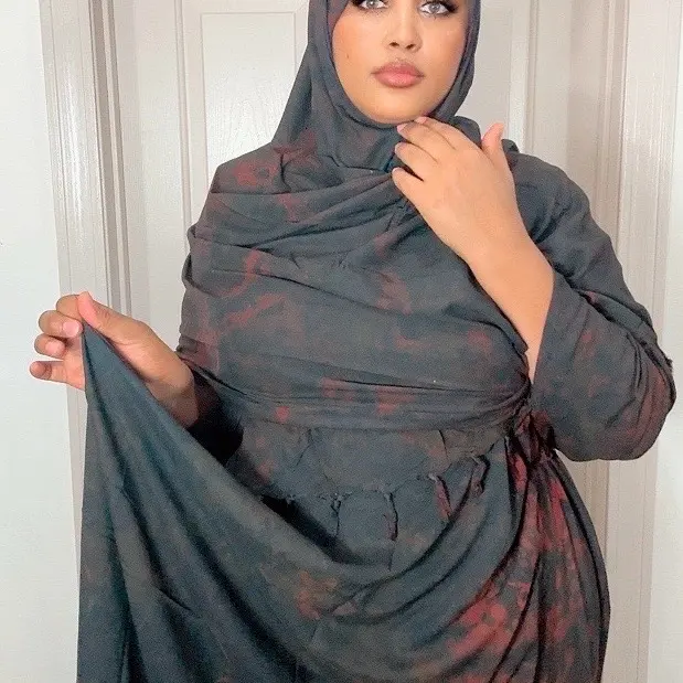 Somali Baati haf baac Women's Evening Baati Red Sequin Embellished Traditional Fabric for Special Occasions