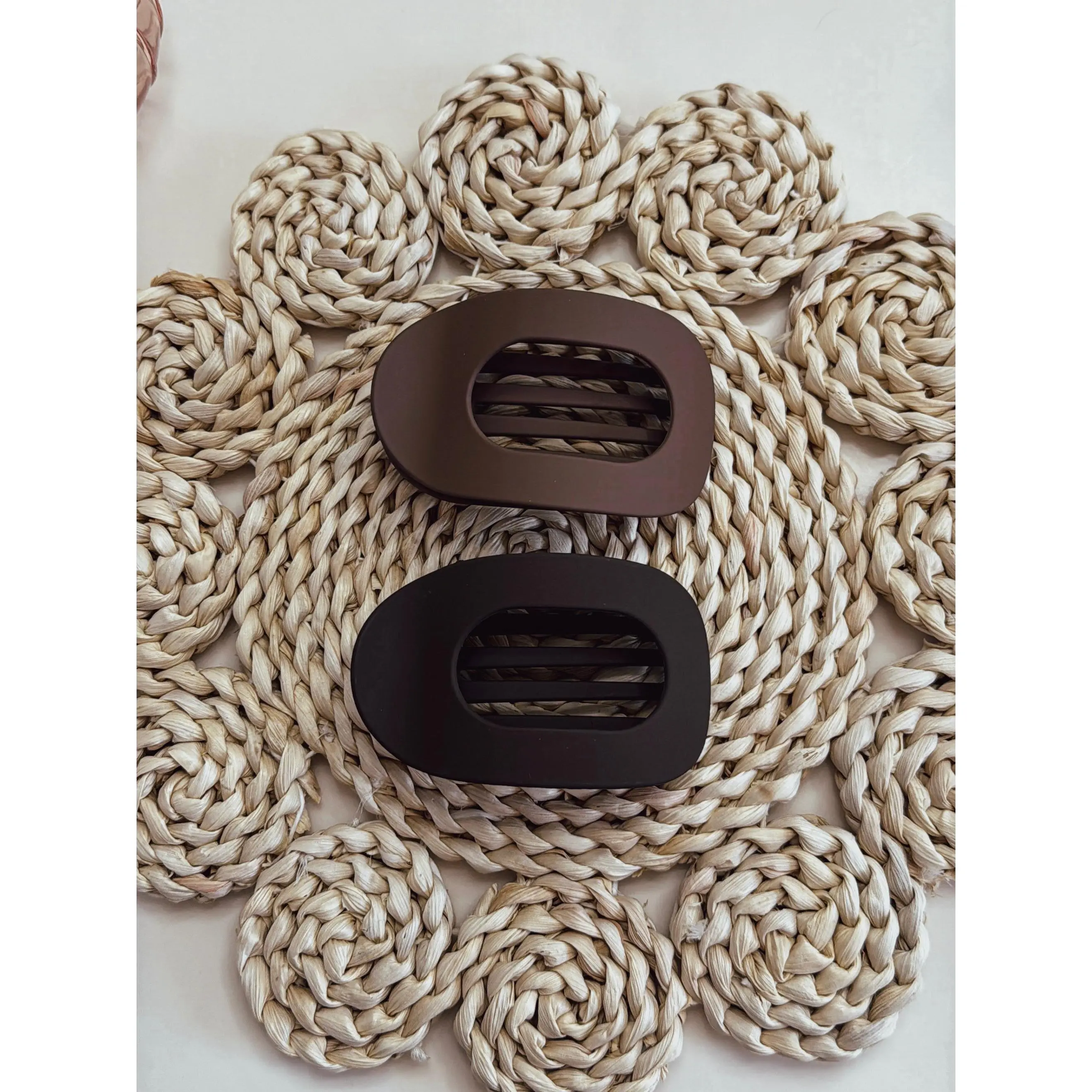 Barely There Hair Clip Neutral Collection
