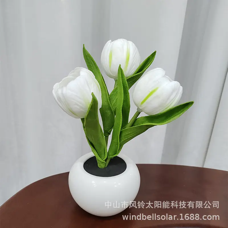 White Tulips (with battery)