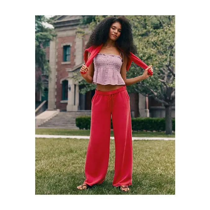 AE Campus Low-Rise Wide-Leg Sweatpant