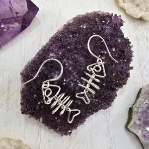 Mini Fishbone Earrings in Silver Tone