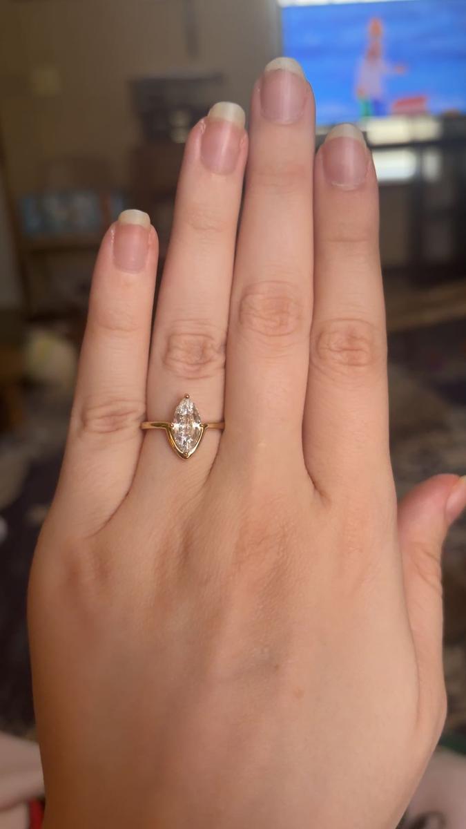 Item: Yellow Gold, 6