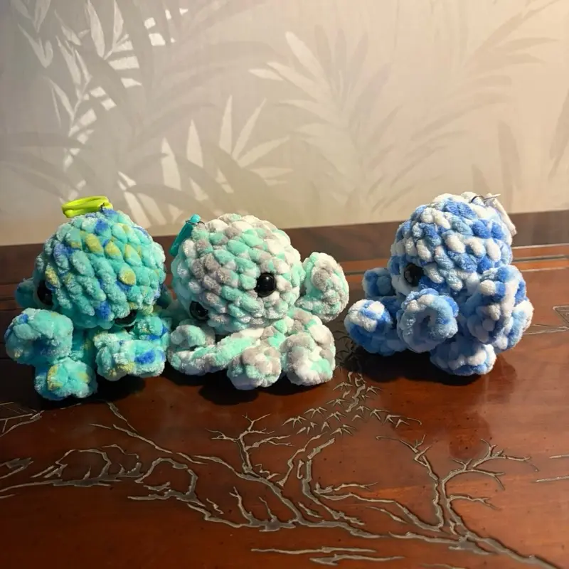 Crochet octopus keychains| Multicolored keychains