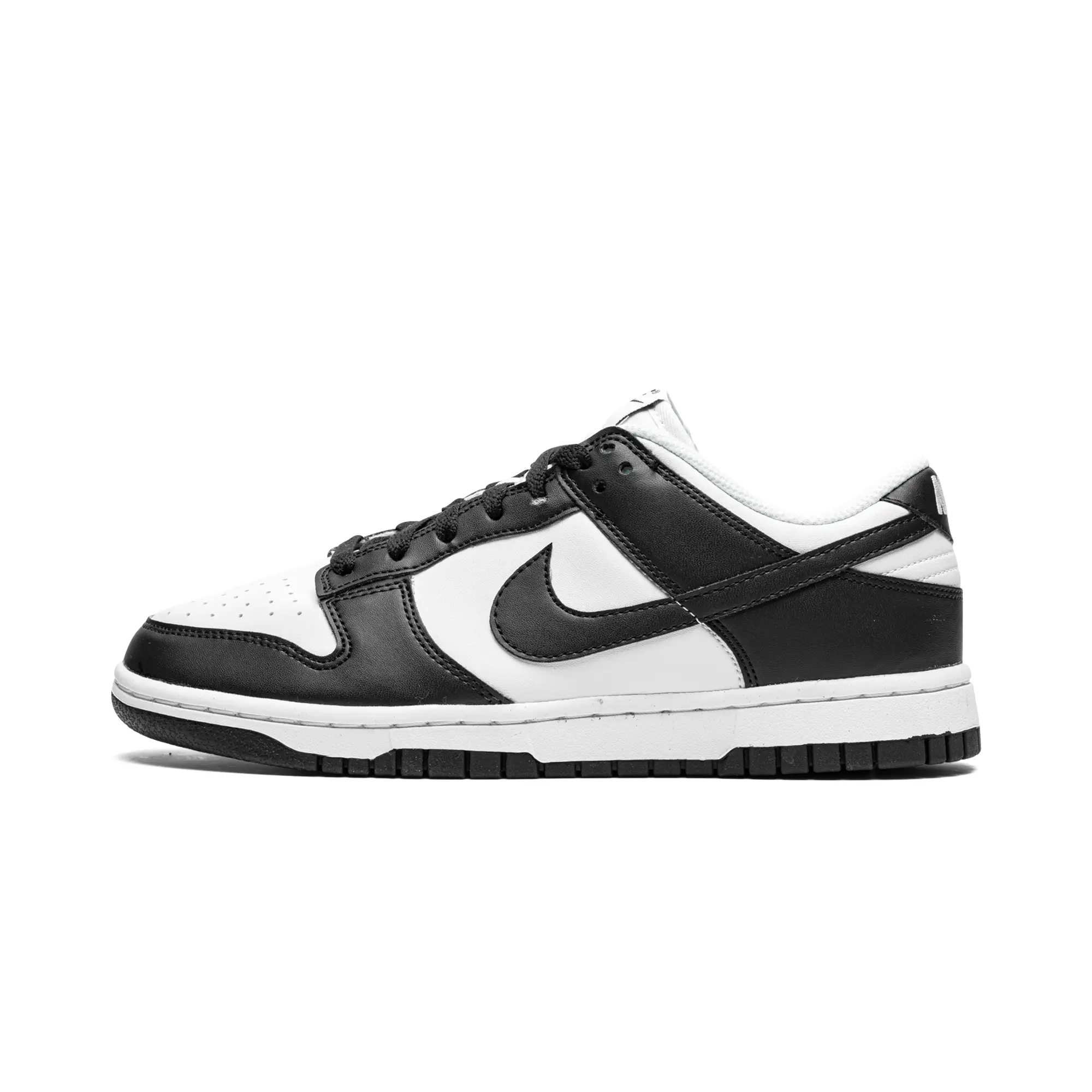 DUNK LO NEXT NATURE MNS WMNS "White / Black" DD1873 102