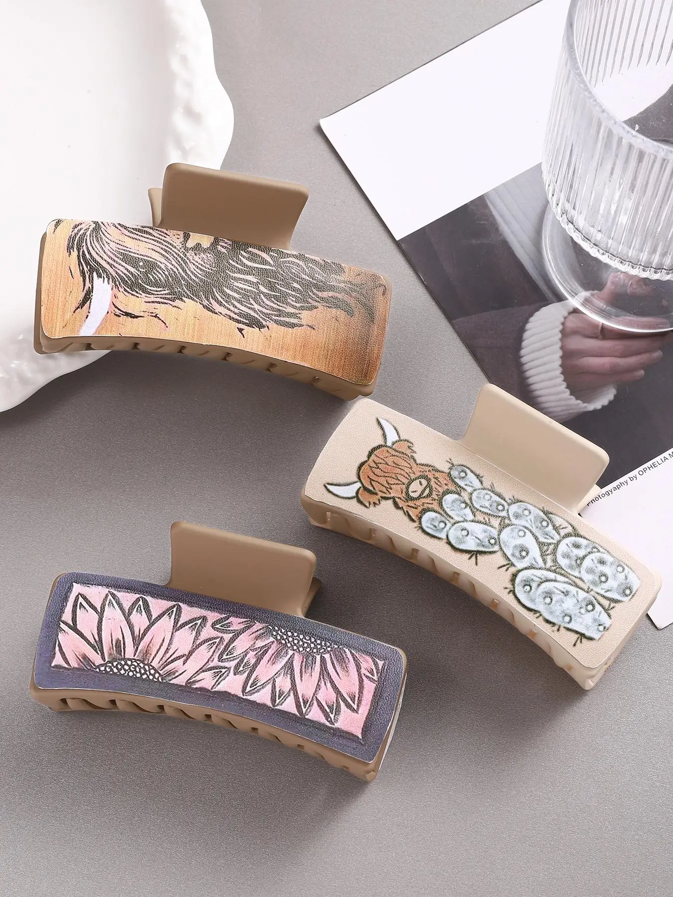 Summer Elegant Cute Flower & Ox Graphic Hair Claws, 2024 New Stylish Women's Vintage Trendy Hair Claws Clip, Chic Gorgeous Kawaii Hair Accessories for