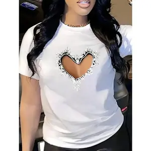 New spring and summer series, sexy pectoral heart pattern printing, imitation diamond border printing, round neck women's printed short sleeved casual T-shirt, very suitable for sisters or wives in spring and summer.