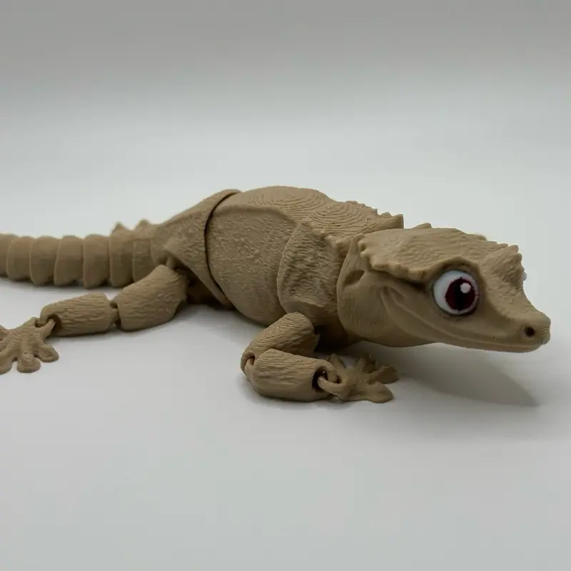 Articulated Crested Gecko Small 3D Printed Decorative Poseable & Aesthetically Pleasing Home Office Ornament