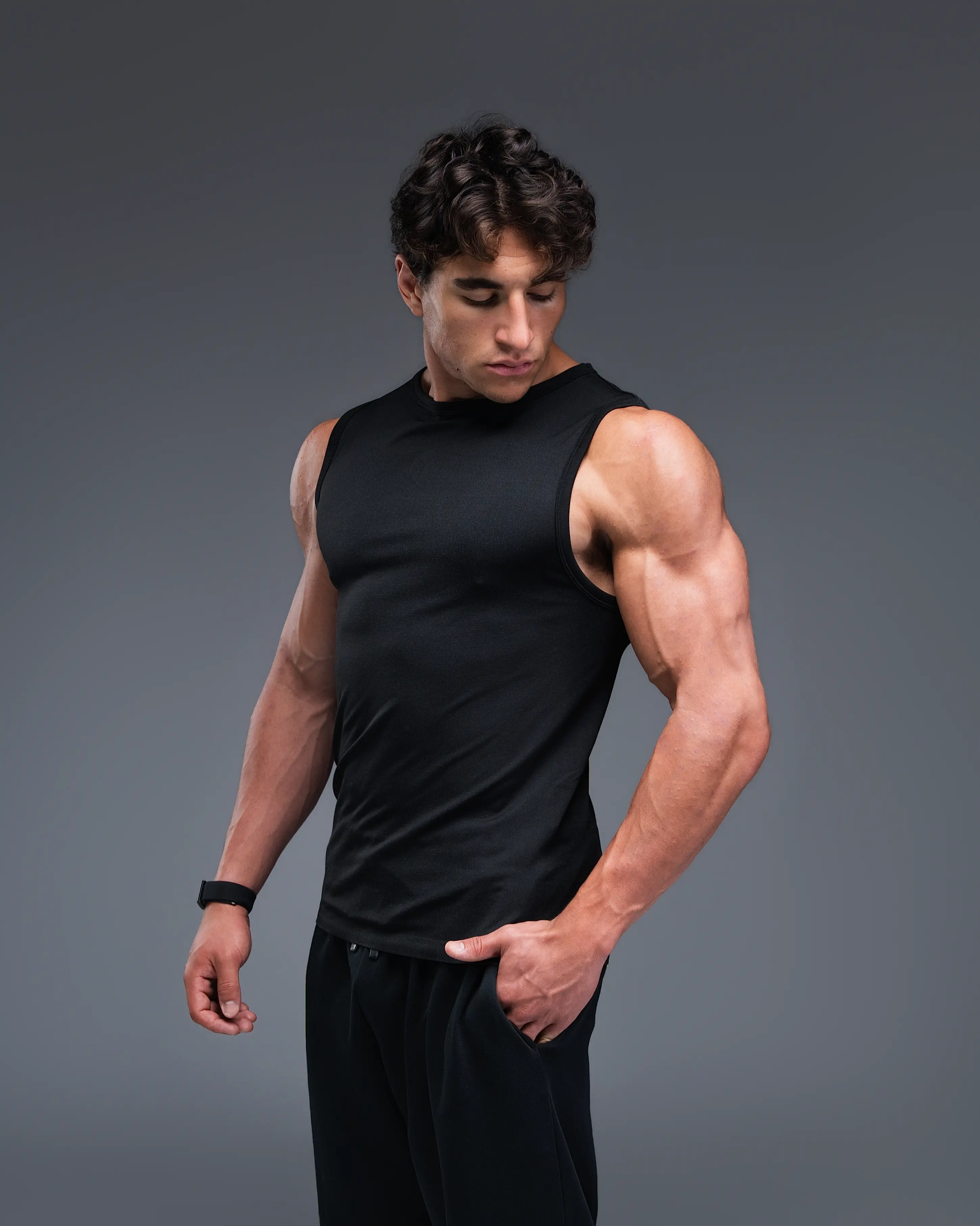 Essential Seamless Cut Off Compression Essential Seamless Cut Off Compression