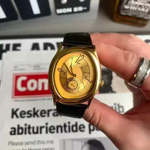 Men's Watch, Twisted Irregular Neutral Design, Vintage Creative Genuine Leather Wristwatch, Durable Design Suitable for All Weather Conditions, Irregular Shaped Watch